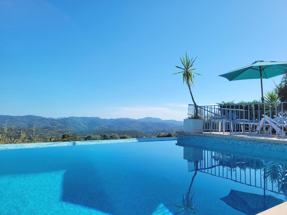 Les Volets Bleus Hotel Speracedes Ngoại thất bức ảnh